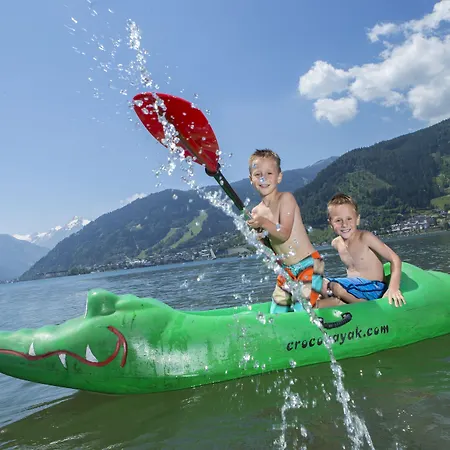 Junges Zell Am *