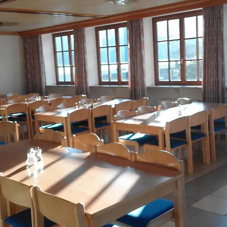 호스텔 Junges Zell Am 젤암제