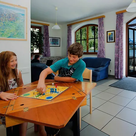 Хостел Junges Zell Am