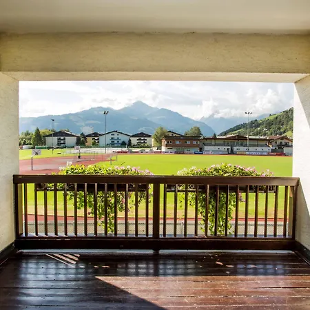 Junges Zell Am * Целль-ам-Зе